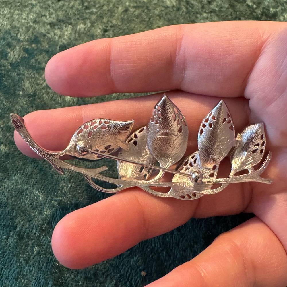 Crown Trifari Vintage Silver Tone Leaf Brooch, EUC. 3 1/4” x 1 1/4”. - Picture 3 of 4